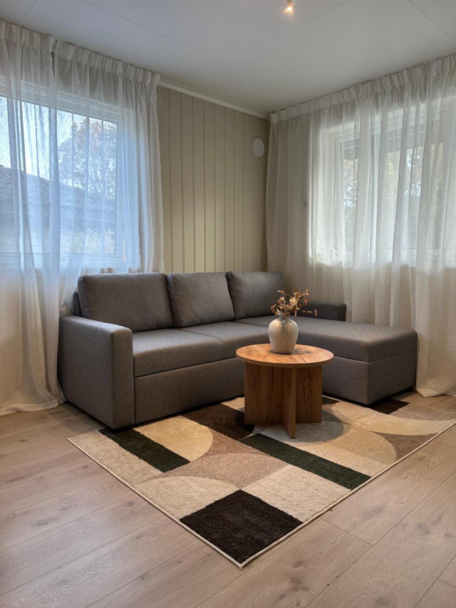 Lys Rent Og Trivelig Hybelleilighet Kristiansand Extérieur photo